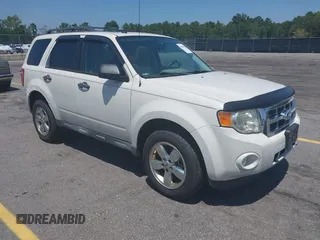 2012 Ford Escape XLT с VIN 1FMCU0D71CKB16689, выставлен на аукционе IAAI как лот 42800631 с пробегом 124 975 миль миль и . История ставок и продаж доступна на DreamBid. Изображение 1.