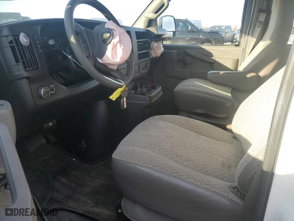 2017 Chevrolet Express Passenger LT with VIN 1GAZGPFG3H1169380, listed as a Copart auction lot 85080614 with 42,651 mi miles and Salvage Title. Bid and sale history available at carsss.com. Image 7.