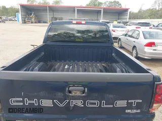 2006 Chevrolet Silverado 1500 Work Truck with VIN 3GCEC14X56G224380, listed as a IAAI auction lot 41864035 with 51,414 mi miles. Bid and sale history available at carsss.com. Image 8.