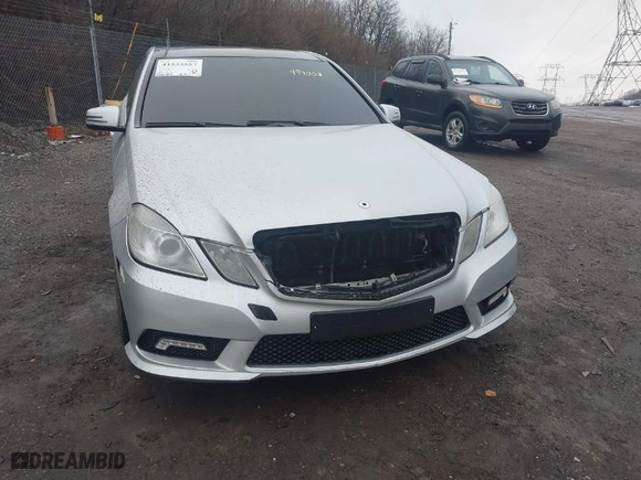 2011 Mercedes-Benz E-Class E 350 Luxury with VIN WDDHF5GB9BA499003, listed as a IAAI auction lot 41533557 with 112,164 mi miles. Bid and sale history available at carsss.com. Image 6.