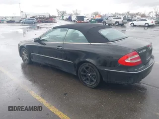 2004 Mercedes-Benz CLK 320 z VIN WDBTK65G34T018754, wystawiony jako IAAI lot #41741273 z przebiegiem 152 231 mil mil oraz . Historia ofert i sprzedaży dostępna na DreamBid. Obrazek 3.