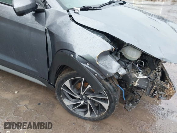 2019 Hyundai Tucson Ultimate with VIN KM8J3CAL8KU065577, listed as a IAAI auction lot 41214267 with 106,975 mi miles. Bid and sale history available at carsss.com. Image 19.