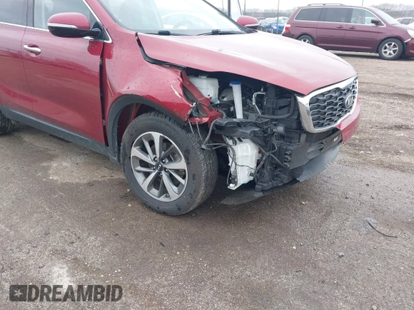 2020 Kia Sorento LX V6 with VIN 5XYPG4A52LG669865, listed as a IAAI auction lot 41897963 with 83,483 mi miles. Bid and sale history available at carsss.com. Image 6.