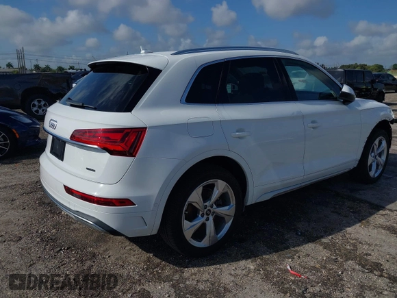 2021 Audi Q5 Prestige with VIN WA1CAAFY7M2034552, listed as a IAAI auction lot 41922211 with 52,235 mi miles and . Bid and sale history available at DreamBid. Image 4.
