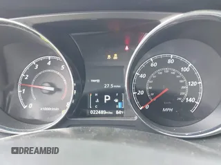 2024 Mitsubishi Outlander S z VIN JA4ARUAU3RU014400, wystawiony jako IAAI lot #41983269 z przebiegiem 22 489 mil mil oraz . Historia ofert i sprzedaży dostępna na DreamBid. Obrazek 7.