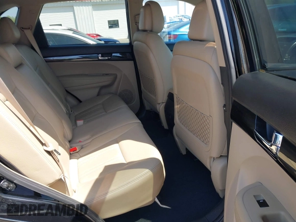 2013 Kia Sorento EX with VIN 5XYKU3A60DG342338, listed as a IAAI auction lot 42020408 with 121,155 mi miles. Bid and sale history available at carsss.com. Image 8.