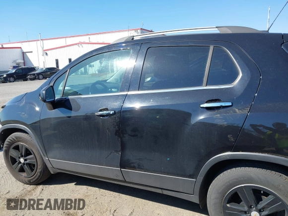 2019 Chevrolet Trax LT z VIN KL7CJLSB1KB774921, wystawiony jako IAAI lot #41590380 z przebiegiem 56 377 mil mil oraz . Historia ofert i sprzedaży dostępna na DreamBid. Obrazek 15.
