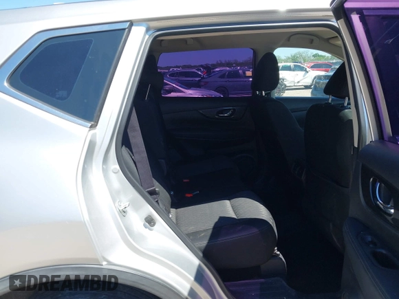 2018 Nissan Rogue SV z VIN KNMAT2MV0JP520818, wystawiony jako IAAI lot #42029891 z przebiegiem Nie podano mil oraz . Historia ofert i sprzedaży dostępna na DreamBid. Obrazek 8.