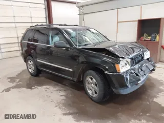 2007 Jeep Grand Cherokee Limited with VIN 1J8HR58287C572544, listed as a IAAI auction lot 41366475 with 231,151 mi miles. Bid and sale history available at carsss.com. Image 1.