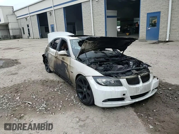 2006 BMW 3 Series 330i with VIN WBAVB33526PS16938, listed as a Copart auction lot 58483365 with Not provided miles and Non repairable. Bid and sale history available at DreamBid. Image 12.