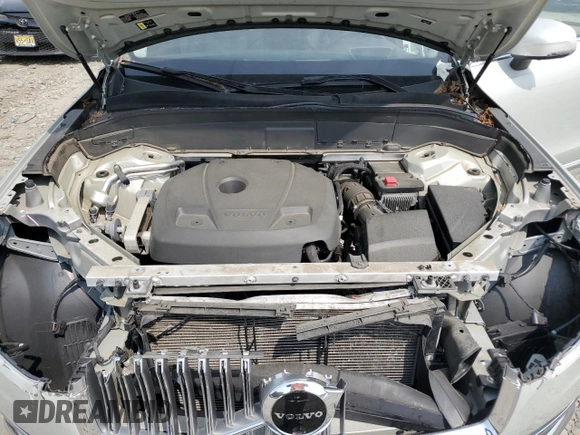 2020 Volvo XC90 Inscription with VIN YV4A221L2L1556129, listed as a Copart auction lot 60505925 with 84,871 mi miles and Salvage title. Bid and sale history available at DreamBid. Image 12.