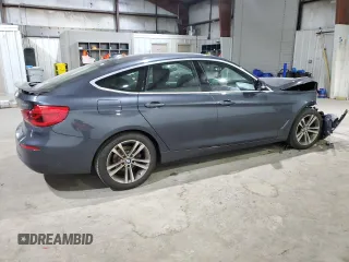 2018 BMW 3 Series 330i xDrive with VIN WBA8Z9C52JB220330, listed as a Copart auction lot 82926983 with 53,436 mi miles and Non Repairable. Bid and sale history available at carsss.com. Image 3.