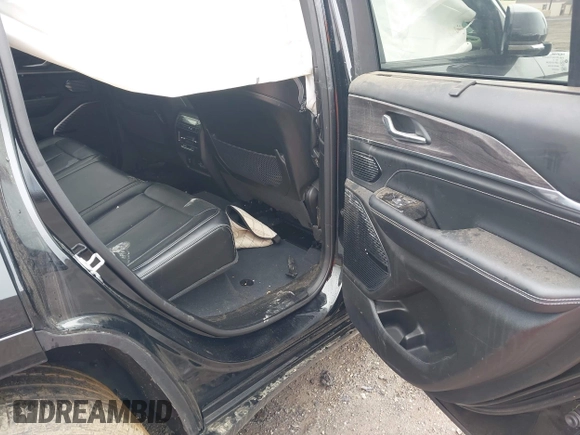 2023 Jeep Grand Cherokee Overland with VIN 1C4RJHDG2PC516797, listed as a IAAI auction lot 42026063 with 25,808 mi miles and . Bid and sale history available at DreamBid. Image 8.