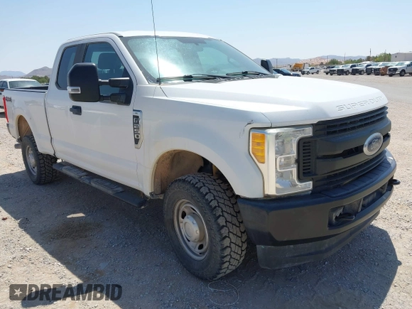 2017 Ford F-250 XLT с VIN 1FT7X2B6XHEF24648, выставлен на аукционе IAAI как лот 42256826 с пробегом 107 678 миль миль и . История ставок и продаж доступна на DreamBid. Изображение 1.