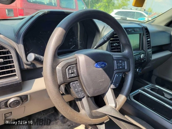 2018 Ford F-150 XL with VIN 1FTEW1EP4JFD92026, listed as a IAAI auction lot 42088313 with 23,821 mi miles. Bid and sale history available at carsss.com. Image 1.