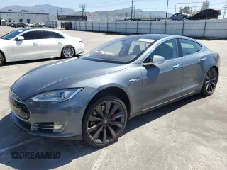 2013 Tesla Model S Performance с VIN 5YJSA1CP1DFP26946, выставлен на аукционе Copart как лот 50133094 с пробегом 80 045 миль миль и Списание • Salvage title. История ставок и продаж доступна на DreamBid. Изображение 1.
