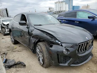 2021 Maserati Levante GT with VIN ZN661XUA6MX372490, listed as a Copart auction lot 48069824 with 48,543 mi miles. Bid and sale history available at carsss.com. Image 4.