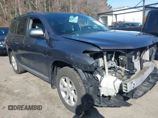 2012 Toyota Highlander with VIN 5TDBK3EH7CS166357, listed as a IAAI auction lot 41928311 with 112,146 mi miles and . Bid and sale history available at DreamBid. Image 1.