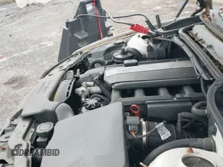 2005 BMW 3 Series 325i с VIN WBAET37495NJ88337, выставлен на аукционе IAAI как лот 42538116 с пробегом Не указан миль и . История ставок и продаж доступна на DreamBid. Изображение 12.