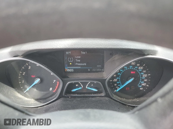 2013 Ford Escape SE with VIN 1FMCU0GX6DUA28819, listed as a Copart auction lot 56925705 with 227,269 mi miles and Salvage title. Bid and sale history available at DreamBid. Image 9.