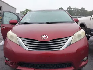 2011 Toyota Sienna XLE AAS с VIN 5TDYK3DCXBS001286, выставлен на аукционе IAAI как лот 42363820 с пробегом 80 138 миль миль и . История ставок и продаж доступна на DreamBid. Изображение 6.