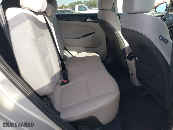 2020 Hyundai Tucson Sport with VIN KM8J33AL5LU217879, listed as a IAAI auction lot 41378700 with 82,684 mi miles. Bid and sale history available at carsss.com. Image 8.