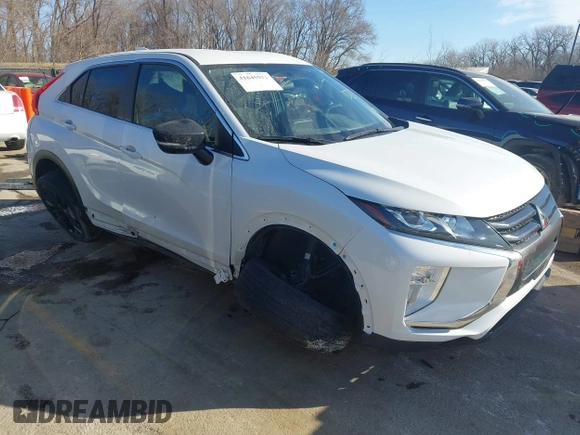 2020 Mitsubishi Eclipse Cross LE z VIN JA4AT4AA8LZ019061, wystawiony jako IAAI lot #41645921 z przebiegiem 80 293 mil mil oraz . Historia ofert i sprzedaży dostępna na DreamBid. Obrazek 1.
