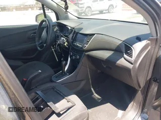 2020 Chevrolet Trax LS with VIN 3GNCJKSB6LL163397, listed as a IAAI auction lot 42656664 with Not provided miles and . Bid and sale history available at DreamBid. Image 5.