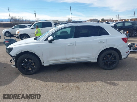 2020 Audi Q3 S line Premium with VIN WA1DECF35L1073234, listed as a IAAI auction lot 41807959 with 35,138 mi miles. Bid and sale history available at carsss.com. Image 14.
