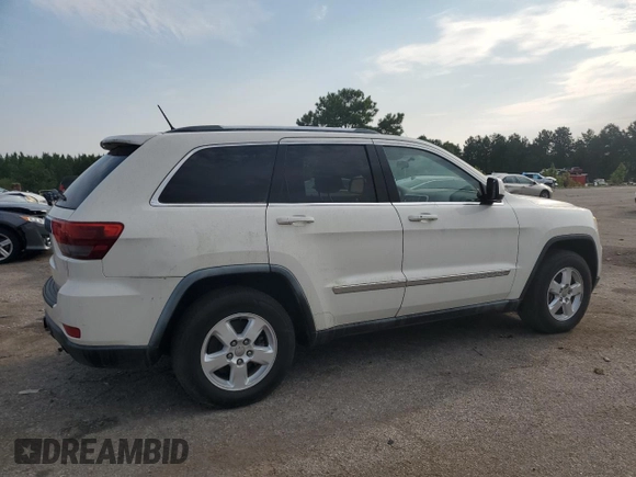 2011 Jeep Grand Cherokee Laredo with VIN 1J4RR4GG2BC581987, listed as a Copart auction lot 64072515 with 213,607 mi miles and Clean title. Bid and sale history available at DreamBid. Image 3.