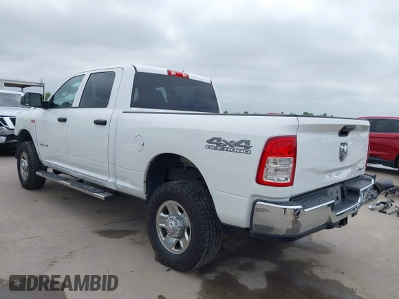 2019 Ram 2500 Tradesman with VIN 3C6UR5CJ3KG512575, listed as a IAAI auction lot 42354322 with 61,965 mi miles and . Bid and sale history available at DreamBid. Image 3.