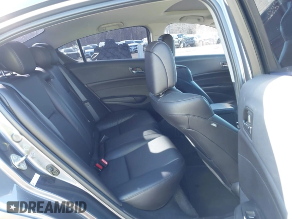 2018 Acura ILX Special Edition with VIN 19UDE2F4XJA008421, listed as a IAAI auction lot 41704707 with 39,119 mi miles. Bid and sale history available at carsss.com. Image 8.