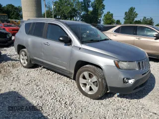 2016 Jeep Compass Sport with VIN 1C4NJDBB7GD663464, listed as a Copart auction lot 61721955 with 144,800 mi miles and Clean title. Bid and sale history available at DreamBid. Image 4.