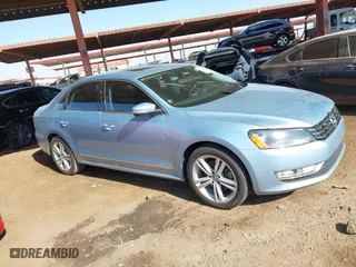 2013 Volkswagen Passat TDI SEL Premium with VIN 1VWCN7A37DC104518, listed as a IAAI auction lot 41472468 with 116,092 mi miles. Bid and sale history available at carsss.com. Image 1.