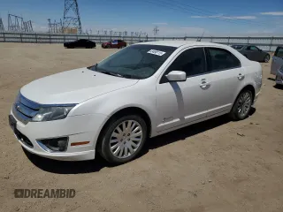 2012 Ford Fusion Hybrid z VIN 3FADP0L34CR400379, wystawiony jako Copart lot #63498115 z przebiegiem 172 707 mil mil oraz Czysty tytuł • Clean title. Historia ofert i sprzedaży dostępna na DreamBid. Obrazek 1.