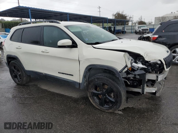 2019 Jeep Cherokee Latitude Plus with VIN 1C4PJMLB3KD365249, listed as a Copart auction lot 48335505 with 121,461 mi miles and Salvage Title. Bid and sale history available at carsss.com. Image 4.