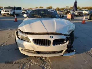 2014 BMW Z4 sDrive28i with VIN WBALL5C52EJ105050, listed as a Copart auction lot 82925334 with 0 mi miles and Salvage Title. Bid and sale history available at carsss.com. Image 5.