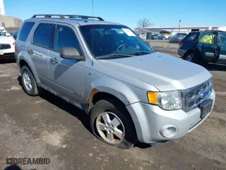2008 Ford Escape XLT with VIN 1FMCU031X8KE76869, listed as a IAAI auction lot 41802935 with 155,746 mi miles. Bid and sale history available at carsss.com. Image 1.