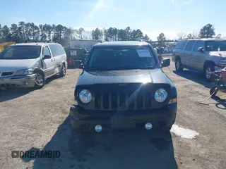 2017 Jeep Patriot Sport z VIN 1C4NJPBB2HD187577, wystawiony jako IAAI lot #41669810 z przebiegiem 53 438 mil mil oraz . Historia ofert i sprzedaży dostępna na DreamBid. Obrazek 12.
