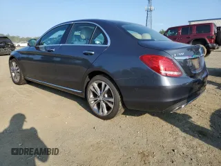 2016 Mercedes-Benz C 300 Luxury z VIN 55SWF4KB5GU161503, wystawiony jako Copart lot #66147705 z przebiegiem 34 217 mil mil oraz Szkoda całkowita • Salvage title. Historia ofert i sprzedaży dostępna na DreamBid. Obrazek 2.
