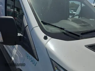 2018 Ford Transit with VIN 1FTYE1YM9JKB52270, listed as a IAAI auction lot 42714304 with 95,416 mi miles and . Bid and sale history available at DreamBid. Image 38.