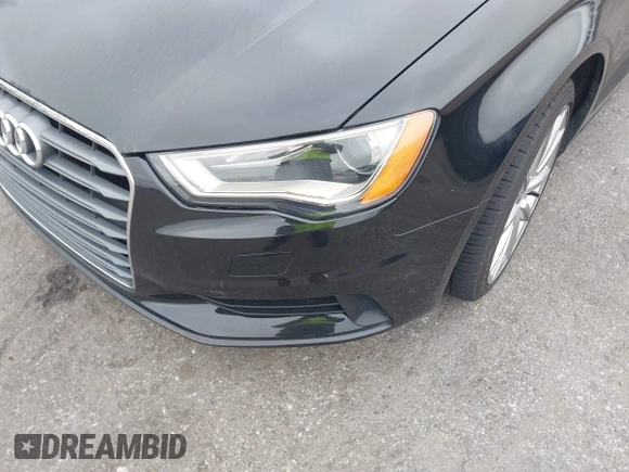 2015 Audi A3 Premium z VIN WAUBFGFF6F1052907, wystawiony jako IAAI lot #41510002 z przebiegiem 142 098 mil mil oraz . Historia ofert i sprzedaży dostępna na DreamBid. Obrazek 6.