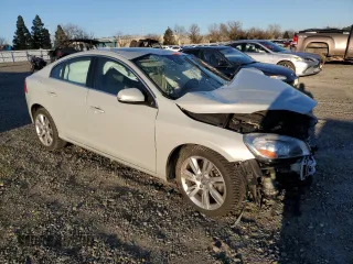 2012 Volvo S60 T6 with VIN YV1902FH0C2032725, listed as a Copart auction lot 46706985 with 0 mi miles and Salvage Title. Bid and sale history available at carsss.com. Image 4.