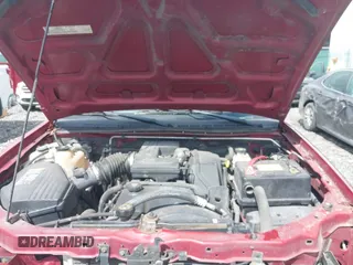 2005 Chevrolet Colorado LS Z71 with VIN 1GCDT196258122275, listed as a IAAI auction lot 42241504 with 125,998 mi miles and . Bid and sale history available at DreamBid. Image 10.