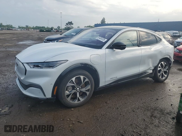2021 Ford Mustang Mach-E Premium с VIN 3FMTK3SS7MMA01314, выставлен на аукционе Copart как лот 61434125 с пробегом 55 479 миль миль и На запчасти • Non repairable. История ставок и продаж доступна на DreamBid. Изображение 1.