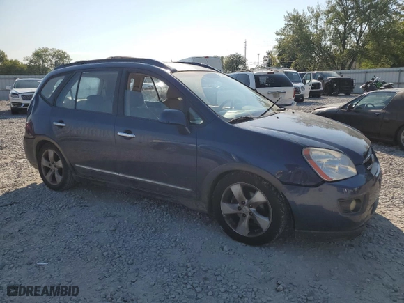 2007 Kia Rondo EX with VIN KNAFG526977061088, listed as a Copart auction lot 71687844 with 186,379 mi miles and Salvage Title. Bid and sale history available at carsss.com. Image 4.