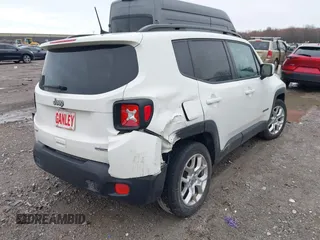 2018 Jeep Renegade Latitude with VIN ZACCJABB3JPJ30796, listed as a IAAI auction lot 41925363 with 71,397 mi miles. Bid and sale history available at carsss.com. Image 4.