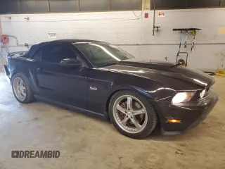2012 Ford Mustang GT z VIN 1ZVBP8FF8C5229724, wystawiony jako Copart lot #44511305 z przebiegiem 100 214 mil mil oraz Szkoda całkowita • Salvage title. Historia ofert i sprzedaży dostępna na DreamBid. Obrazek 4.