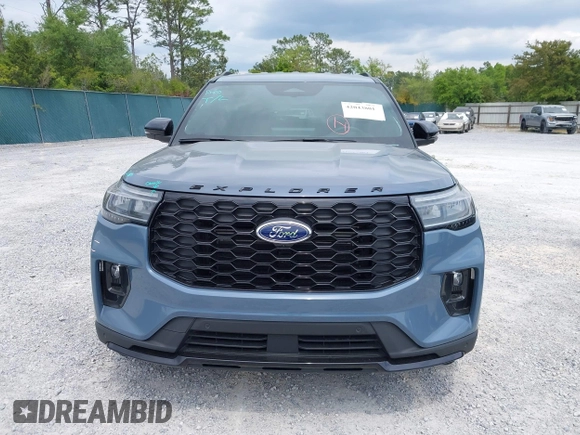 2025 Ford Explorer ST-Line with VIN 1FMUK7KH4SGB02804, listed as a IAAI auction lot 42043801 with 3,672 mi miles and . Bid and sale history available at DreamBid. Image 12.