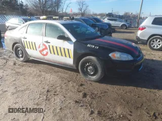2015 Chevrolet Impala Limited Police Police with VIN 2G1WD5E33F1130102, listed as a IAAI auction lot 41750008 with 92,226 mi miles. Bid and sale history available at carsss.com. Image 1.